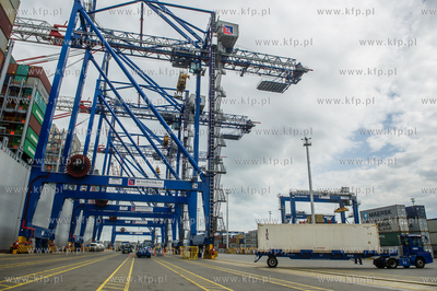 Do DCT Gdańsk zawinął największy kontenerowiec...