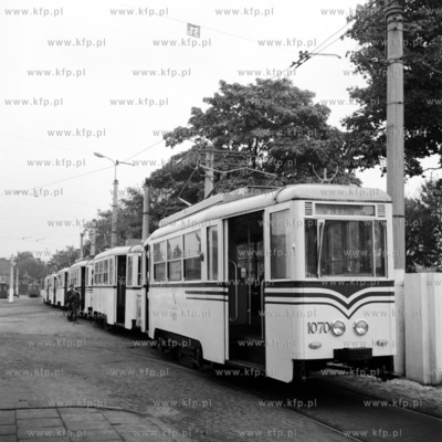 Sklad tramwajowy stoi na bocznicy w zajezdni w Gdansku...