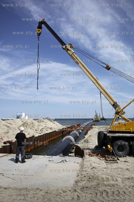 Prace przy budowie wylotow sopockich potokow w glab...