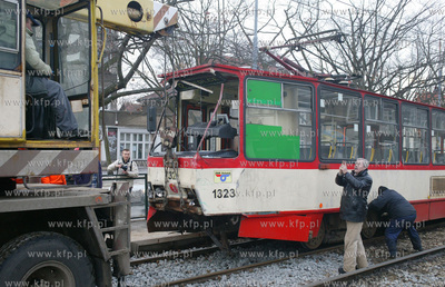 Gdansk, na skrzyzowaniu al.Grunwaldzkiej z Wojska Polskiego.doszlo...