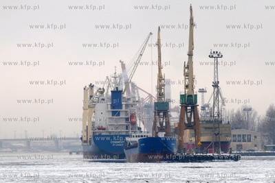 Zima w gdynskim porcie

17.02.2012

Fot. Andrzej...