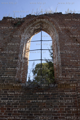 Woclawy - wies na Zulawach Gdanskich. Ruiny gotyckiego...