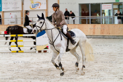Pierwsze Zawody Ogolnopolskie w nowej hali Hipodromu...