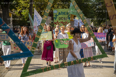 Sopot. Marsz dla zdrowia psychicznego i przejście...
