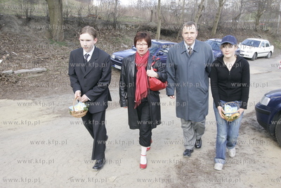 Swieta Wielkiej Nocy. Jacek Kurski wraz z rodzina (zona...