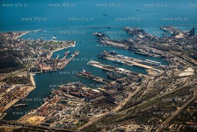 Gdynski port z lotu ptaka. 16.04.2014 fot. Wojtek Jakubowski...