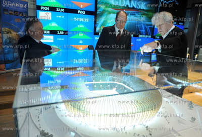 Warszawa. Siedziba Gieldy Papierow Wartosciowych. Prezentacja...