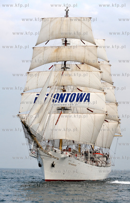 Wielka parada zaglowcow po Zatoce Gdanskiej na zakonczenie...