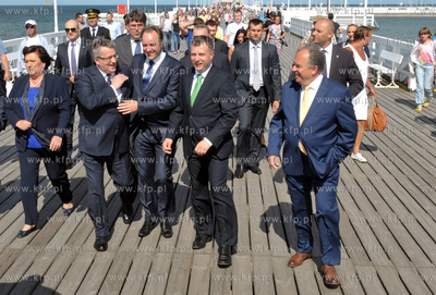 Wizyta prezydenta Bronislawa Komorowskiego wraz zona...