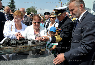 Gdynia. Odsłonięcie makiety dla niewidomych Okrętu...
