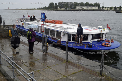 Port Gdański w Nowym Porcie. Tramwaj wodny Somica...