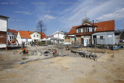 Rewitalizacja placu na zapleczu klubu Spatif w Sopocie.
22.04.2014
fot....