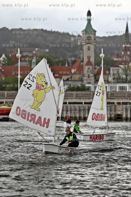Sopot. Marina. Symboliczna wymiana desek snowboardowej...