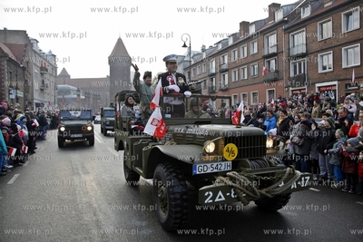 Gdansk. Parada na Swieto Niepodleglosci. Nz. posel...