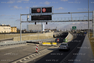 Gdańsk Letnica. Przygotowania do otwarcia tunelu pod...