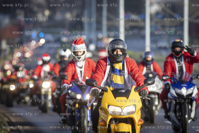 Gdańsk. Mikołaje na motocyklach po raz 17. przejechali...