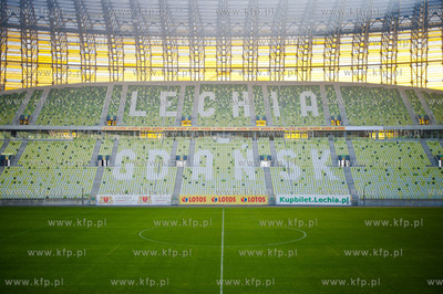 Gdansk. Stadion PGE Arena. Symboliczne ukonczenie malowania...