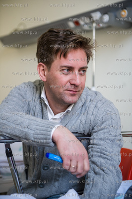 Gdansk. Aktor Rafal Krolikowski odwiedzil dzieci w...