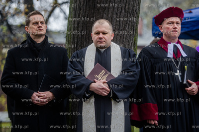 Gdańsk. Cmentarz Nieistniejących Cmentarzy. Modlitwa...