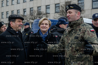 Gdynia. Skwer Kościuszki. Piknik wojskowy pt. Bezpieczna...
