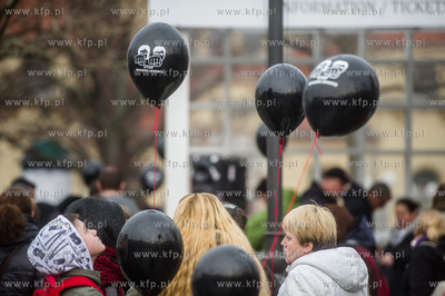 Plac Przyjaciół SopotuHappening pt. Nie róbcie nas...