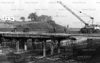 Budowa ul. Armii Krajowej w Gdansku Chelmie. 11.1987...