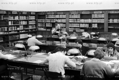 Czytelnia Biblioteki Głównej Politechniki Gdańskiej...