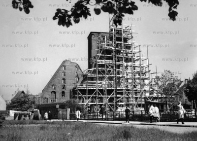 Remont Wielkiego Młyna w Gdańsku. (lata60).
1960
0004847z
Fot....