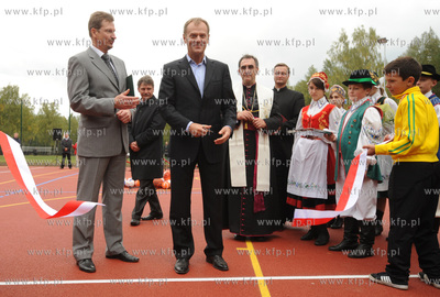 Garczyn kolo Koscierzyny. Otwarcie kolejnego boiska...