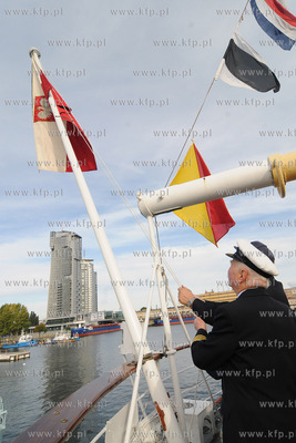 Gdynia. Uroczystosci jubileuszowe 100-lecia chrztu...