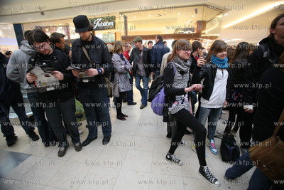 Galeria Baltycka w Gdansku. Flash mob zorganizowane...