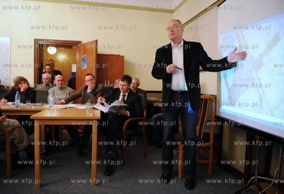 Sopot. Sesja Rady Miasta Sopotu poswiecona przebudowie...