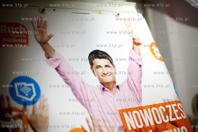 Bytow. Janusz Palikot spotkal sie z mieszkancami miasta....