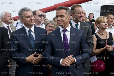 Otwarcie mostu w Kwidzynie. Nz. Minister Transportu...
