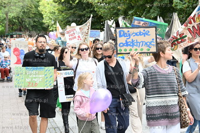 Marsz dla Zdrowia Psychicznego #poGodność i okazania...