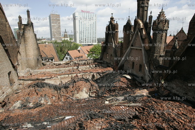 Kosciol sw. Katarzyny w Gdansku po pozarze.
23.05.2006
fot....