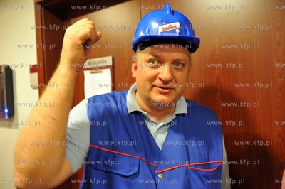 Karol Guzikiewicz w odezwie do ludzi pracy wzywa do...