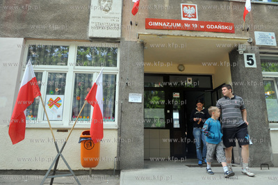 Wybory Prezydenta RP. Komisja nr 179 w Gimnazjum nr...
