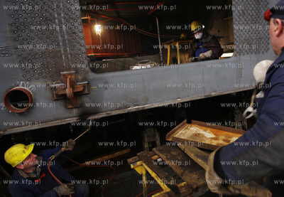 Stocznia Gdynia S.A. Nz hala K2.
18.03.2009
fot....