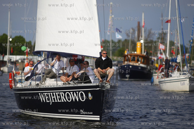 Gdansk. Oficjalne rozpoczecie sezonu zeglarskiego....