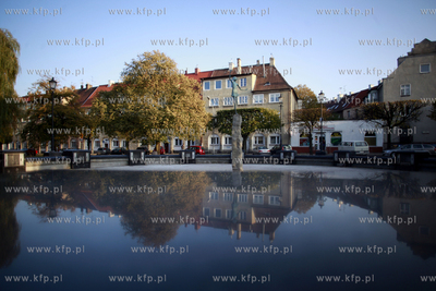 Gdansk. Fontanna na Placu Wybickiego.
24.10.2011
fot....