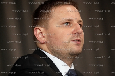 Gdansk. Konferencja prasowa prezesa Amber Gold Marcina...