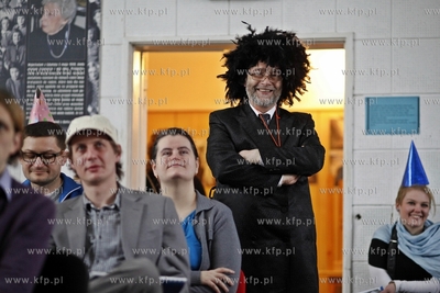 Gdansk. Synagoga przy ul. Partyzantow. Purim - karnawal...