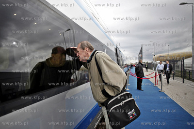 Miedzynarodowe Targi Gdanskie. Wloski pociag Pendolino...