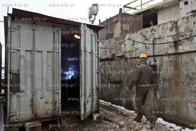 Stocznia Remontowa Nauta S.A. buduje statki na pochylniach...