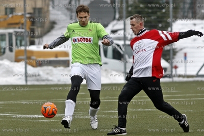 Gdansk. Boisko przy ul. Traugutta.  Sylwestrowy mecz...