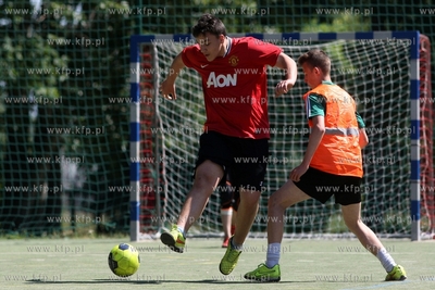 Gdansk Zaspa. Pilkarski turniej dzikich druzyn Do przerwy...