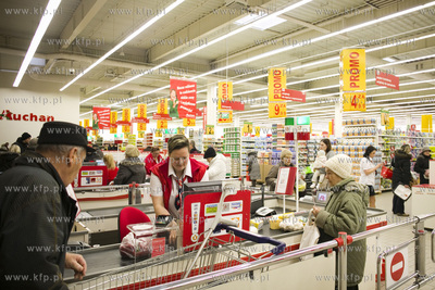 Oficjalne otwarcie hipermarketu Auchan przy ul. Kołobrzeskiej...