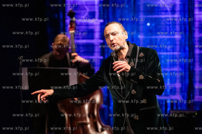 Teatr na Plaży. 60. urodziny Andr  Ochodlo i 30. Lato...