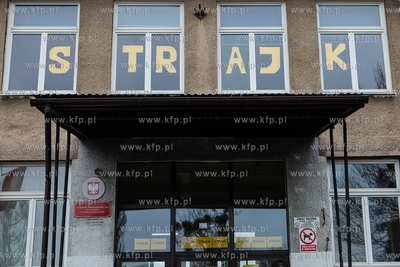 Gdańsk. Strajk nauczycieli w X Liceum Ogólnokształcącym....
